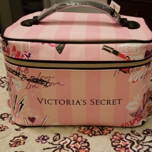 Victoria's Secret Handbags - Victoria secret train case